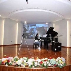 优德88自动演奏钢琴让音乐盛宴与高科技碰撞