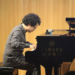 活动回顾 | 优德88特邀艺术家张奕明博士钢琴独奏音乐会暨专题讲座成功举办